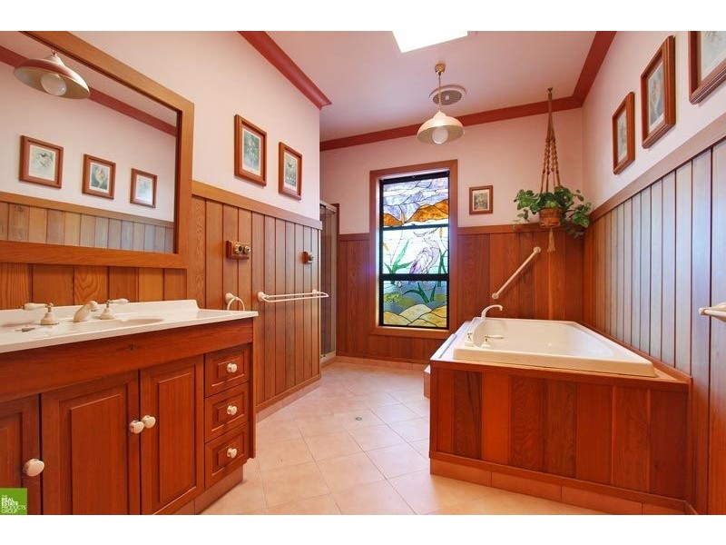 183 Kanahooka Rd, Kanahooka NSW 2530