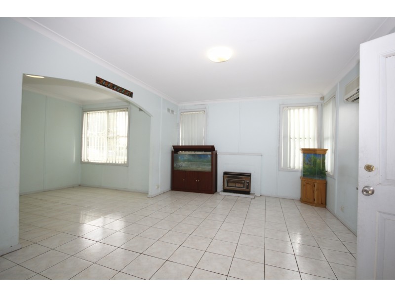 220 Hanson Rd, Mansfield Park SA 5012