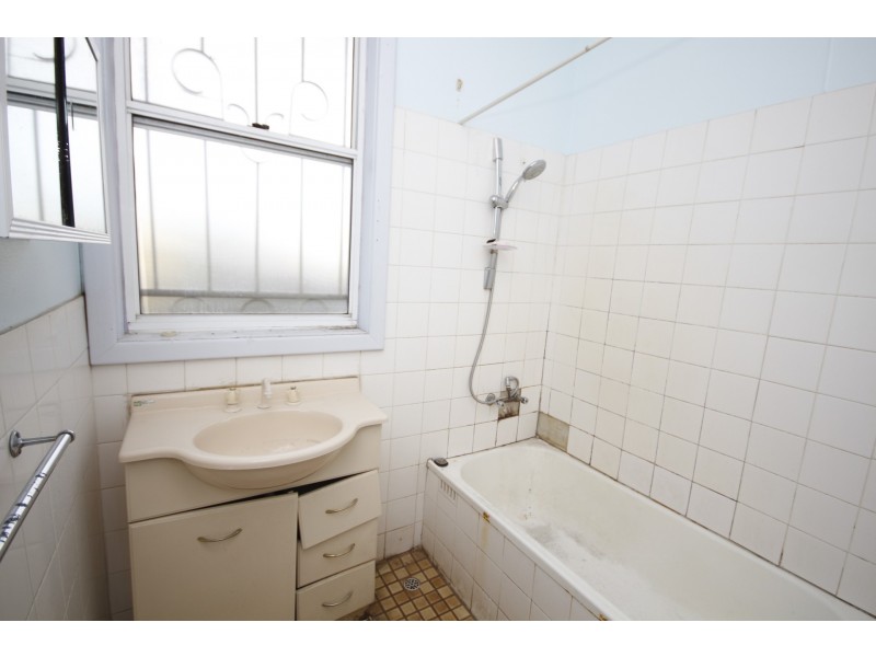 220 Hanson Rd, Mansfield Park SA 5012