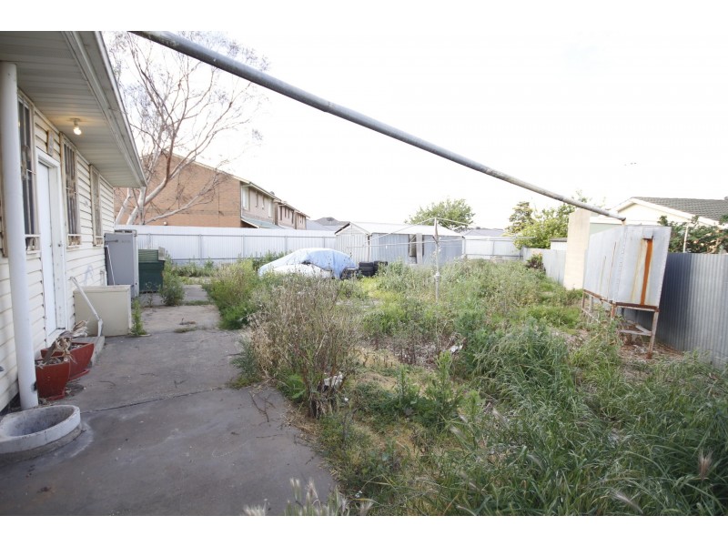 220 Hanson Rd, Mansfield Park SA 5012