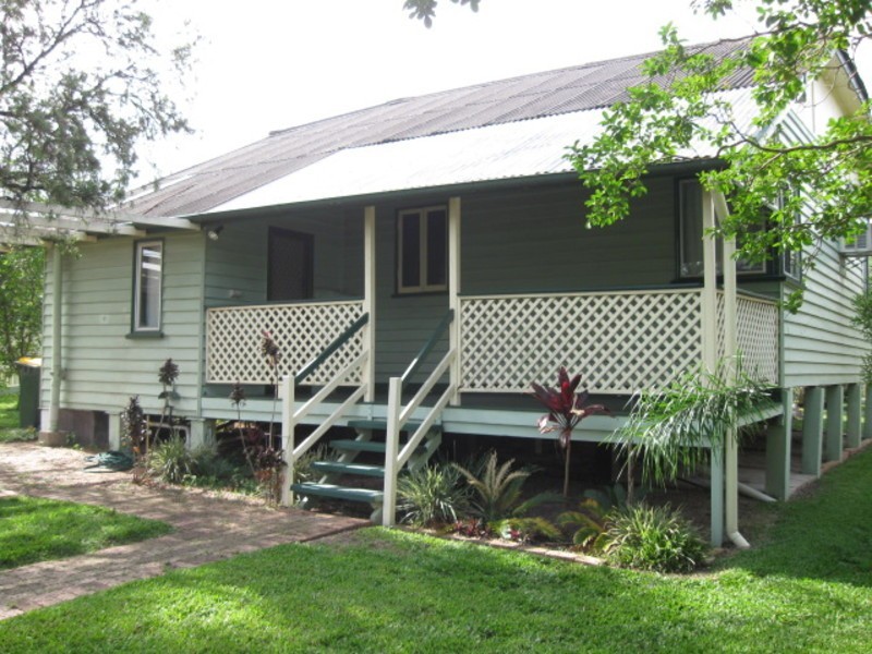 61 Irwin Terrace, Oxley QLD 4075