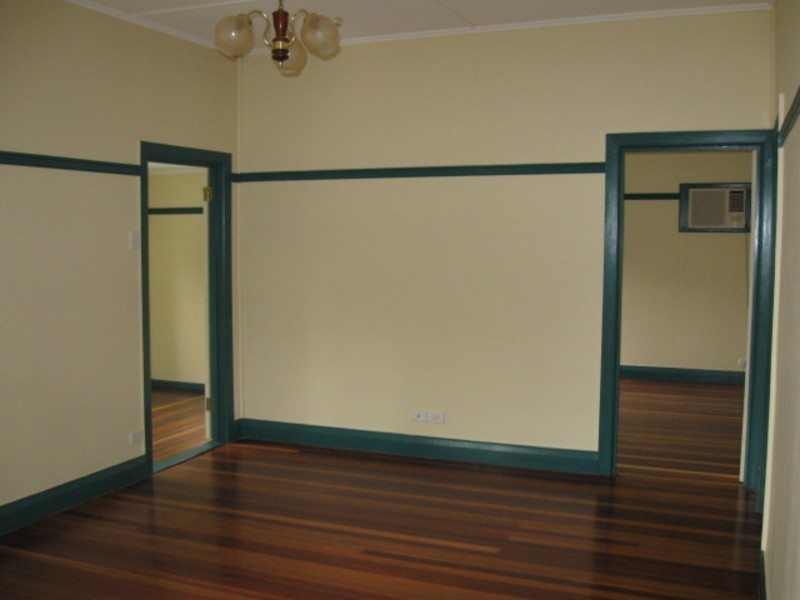 61 Irwin Terrace, Oxley QLD 4075