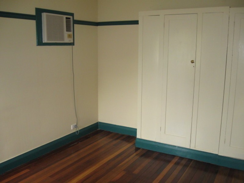 61 Irwin Terrace, Oxley QLD 4075