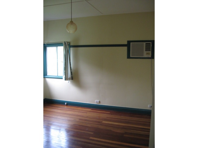 61 Irwin Terrace, Oxley QLD 4075