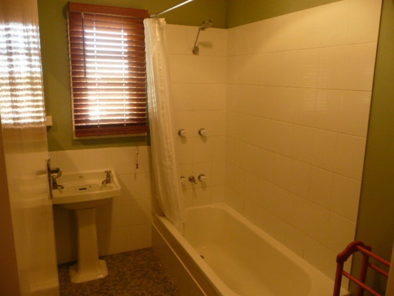 65 Reuben St, Holland Park QLD 4121