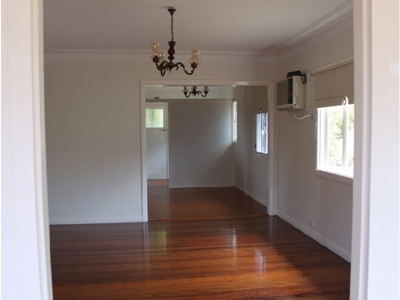 24 Benfield Street, Mitchelton QLD 4053