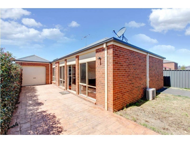 Caroline Springs VIC 3023