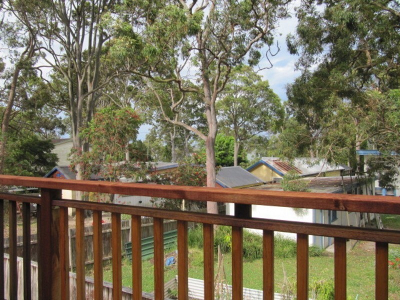 1 Wondaboyne Avenue, Charmhaven NSW 2263