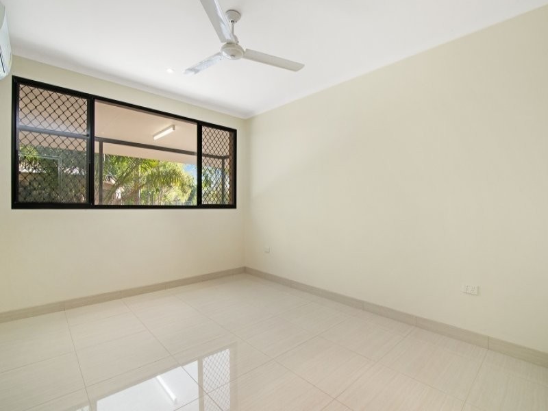 18 Kafcaloudes Crescent, Moulden NT 0830