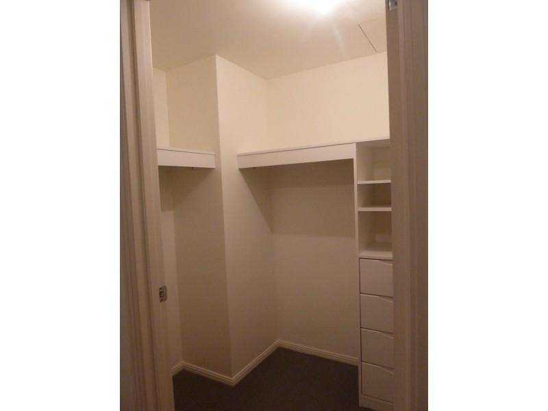 37/8 Graham St, Port Melbourne VIC 3207