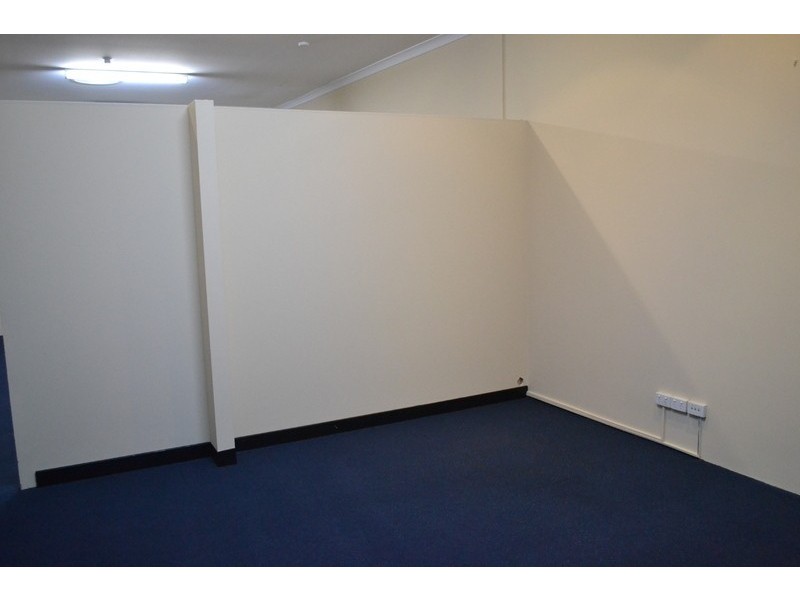2/226 Fulham Street, Cloverdale WA 6105
