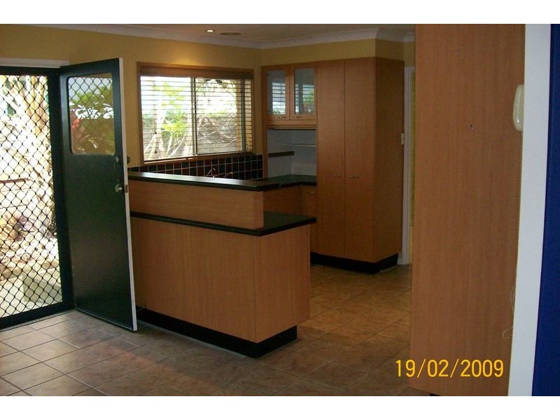 6 Margaroola Avenue, Biggera Waters QLD 4216