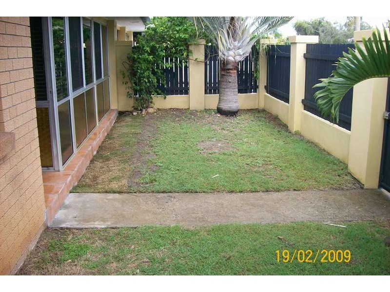 6 Margaroola Avenue, Biggera Waters QLD 4216