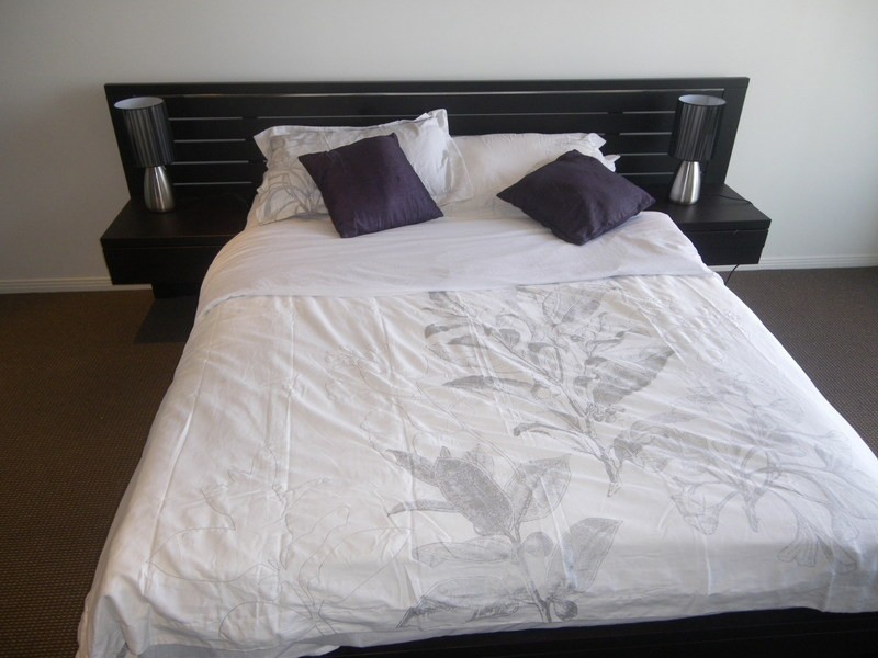 1004/4 Como Crescent, Southport QLD 4215