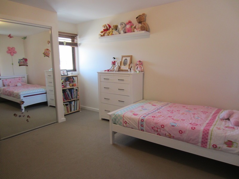 14 Green Place, Eltham VIC 3095