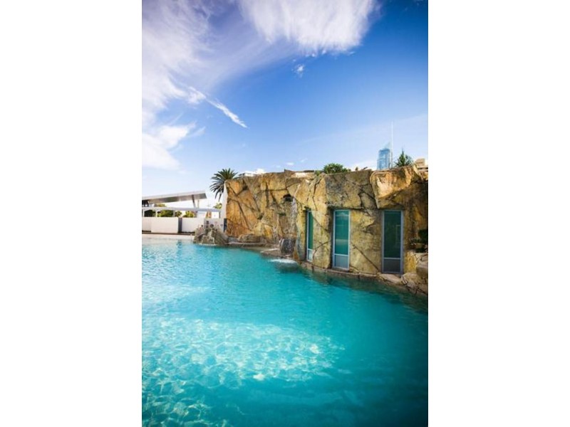 5/18 Fern St, Surfers Paradise QLD 4217