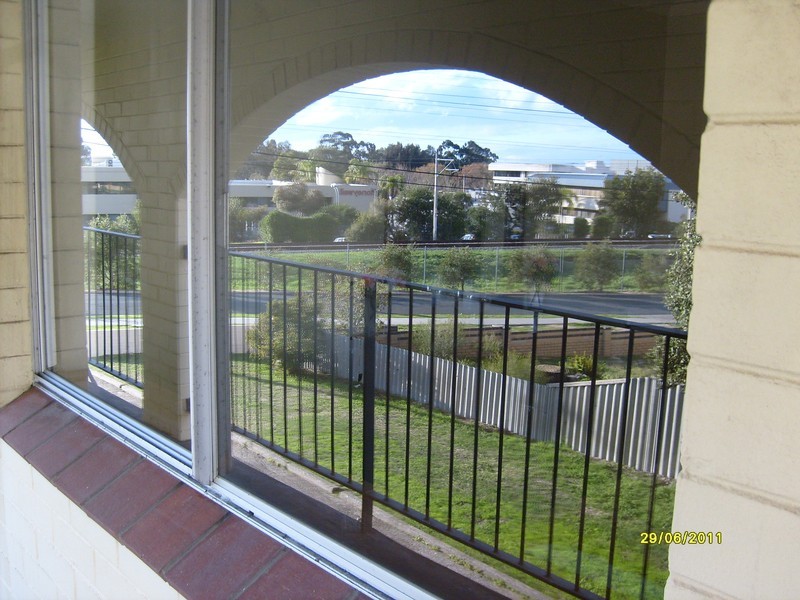 4/8 Rutland Ave, Lathlain WA 6100