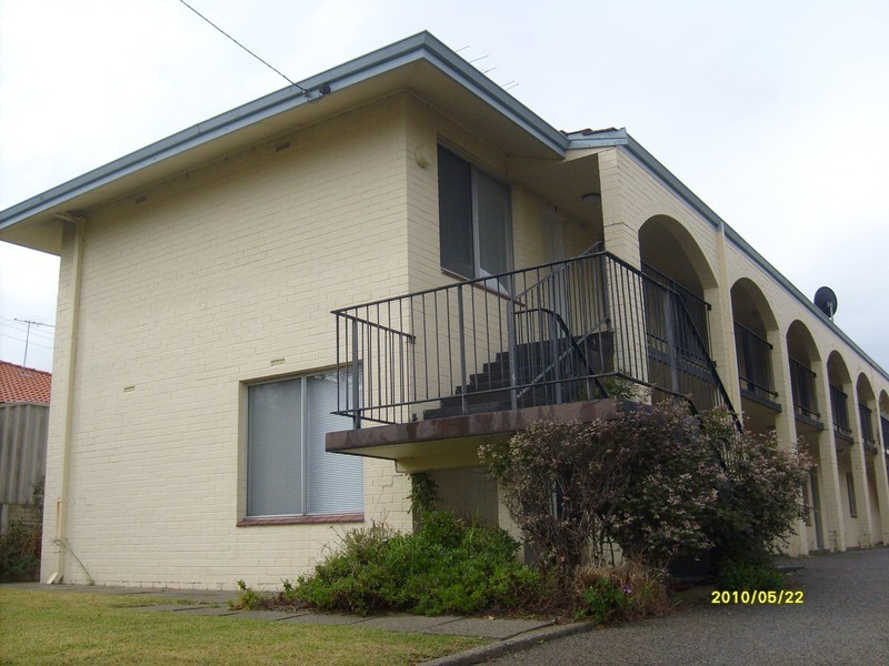4/8 Rutland Ave, Lathlain WA 6100