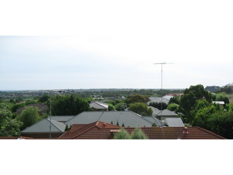 43 Avebury Drive, Berwick VIC 3806