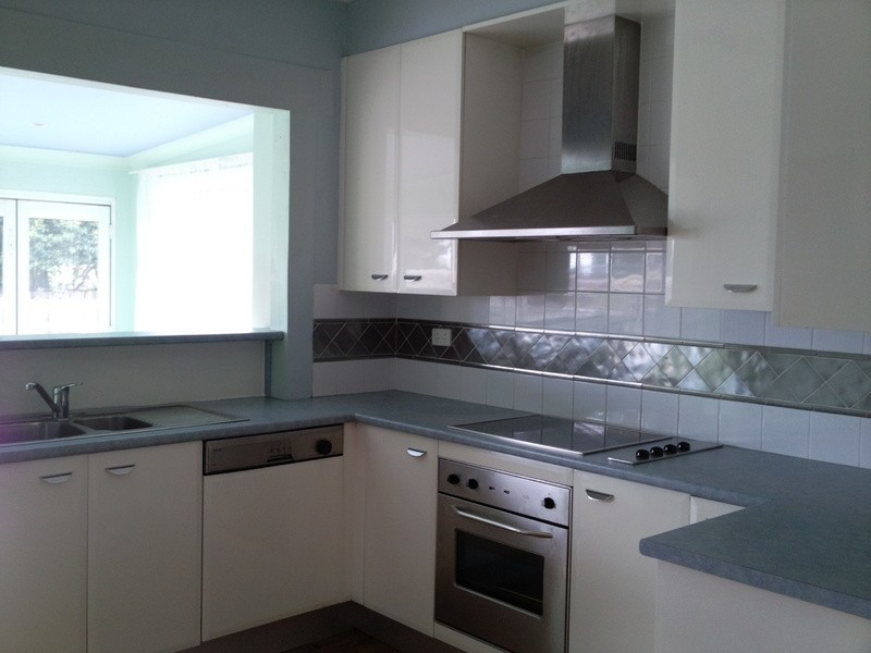 20 Bungalow Road, Peakhurst NSW 2210