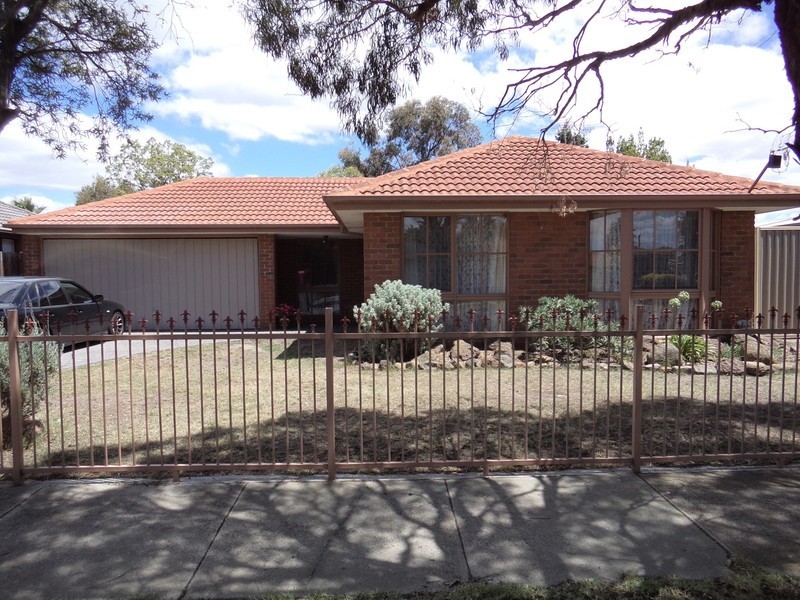 14 Balcombe Court, Craigieburn VIC 3064