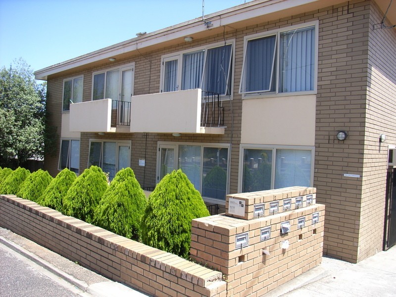 8/12 Allard Street, Brunswick West VIC 3055