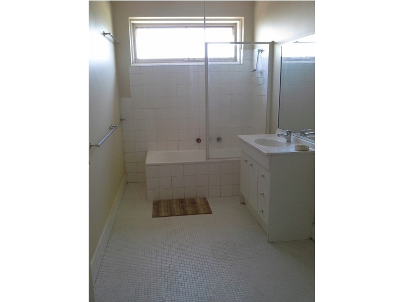 8/12 Allard Street, Brunswick West VIC 3055