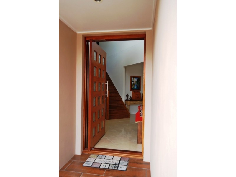 12 Confluence Court, Eatons Hill QLD 4037