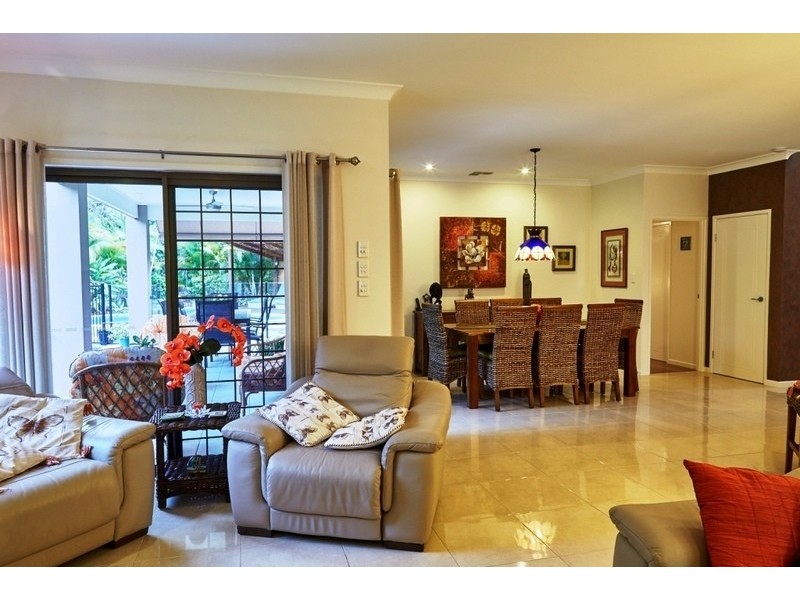 12 Confluence Court, Eatons Hill QLD 4037