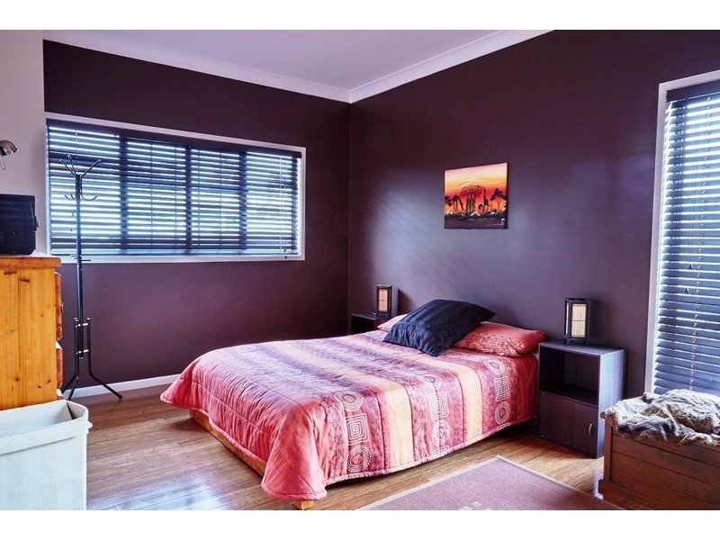 12 Confluence Court, Eatons Hill QLD 4037