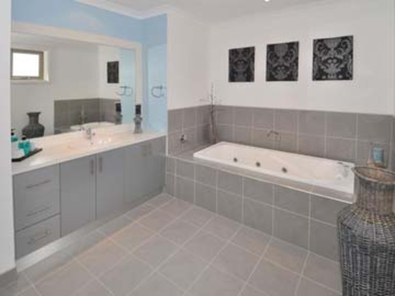 N/A N/A, Caroline Springs VIC 3023