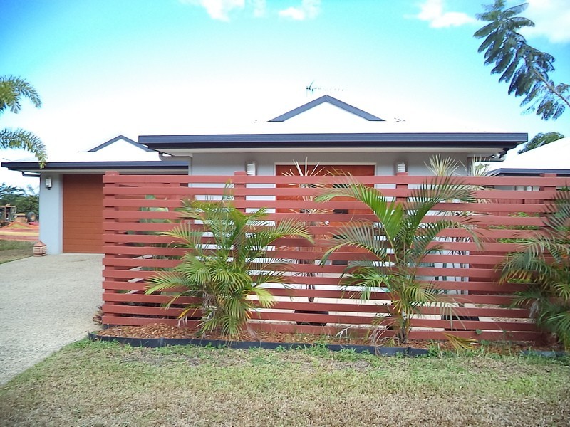 34 Seclusion Drive, Palm Cove QLD 4879