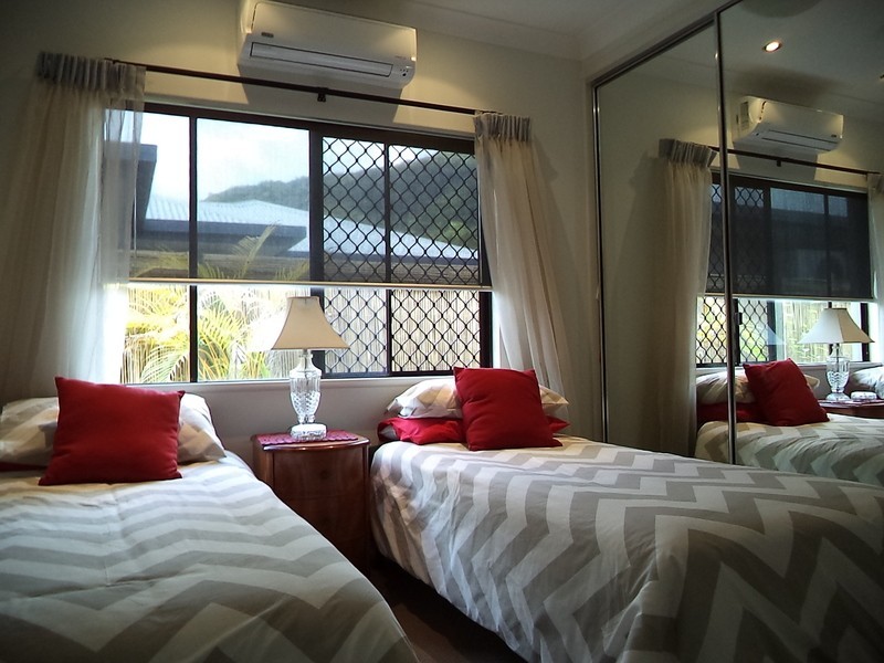 34 Seclusion Drive, Palm Cove QLD 4879