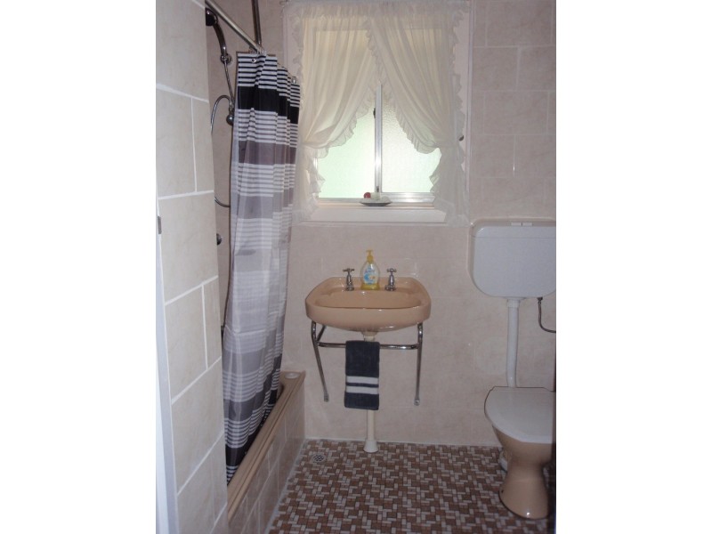 5 Trenerry Ave, Ingle Farm SA 5098