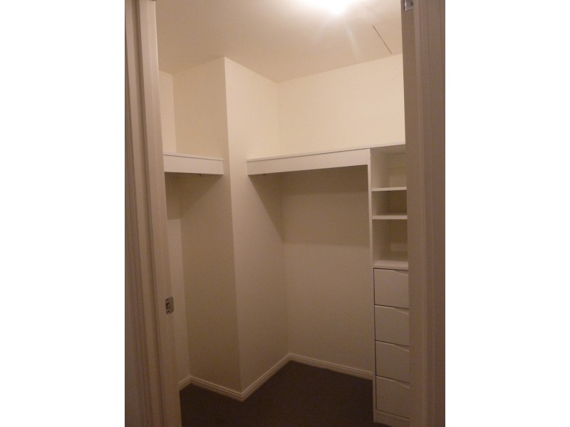 37/8 Graham St, Port Melbourne VIC 3207