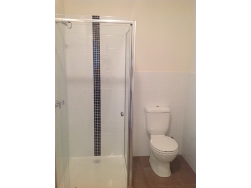 8/1B Jarama Blvd, Epping VIC 3076