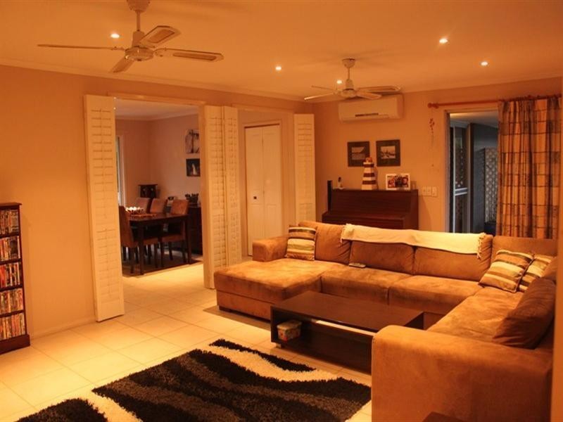 7 Todman Drive, Mudgeeraba QLD 4213