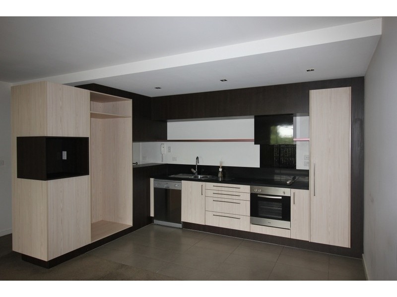 2/6 Crefden Street, Maidstone VIC 3012