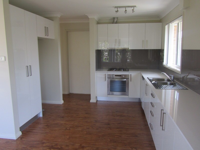 2/15 Yarra Road, Phillip Bay NSW 2036