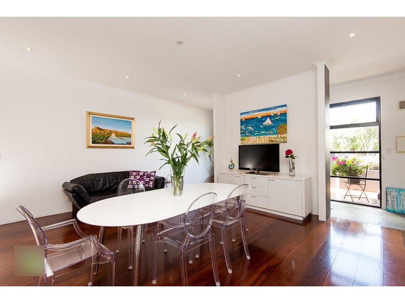 249  Lake St, Perth WA 6000