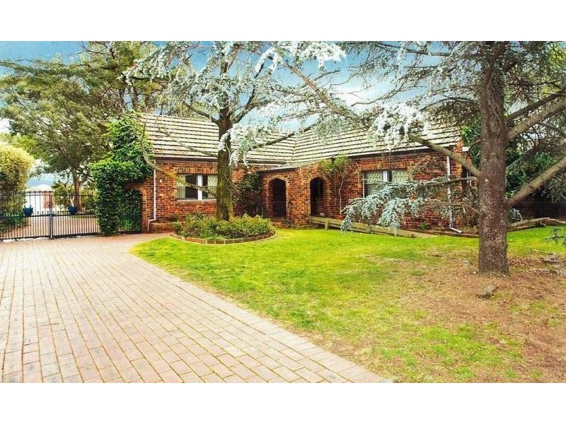 19 Watt Avenue, Oak Park VIC 3046