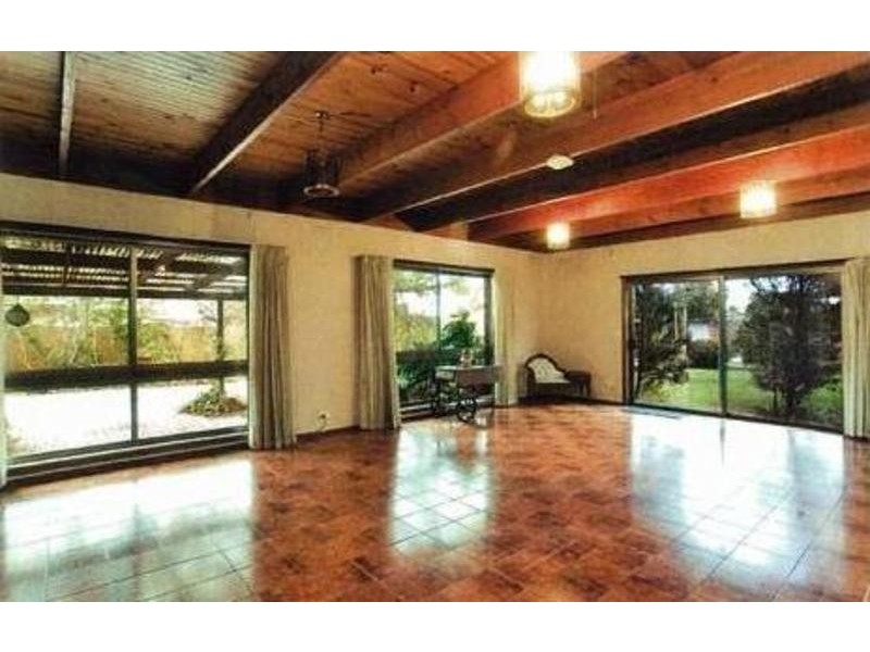 19 Watt Avenue, Oak Park VIC 3046