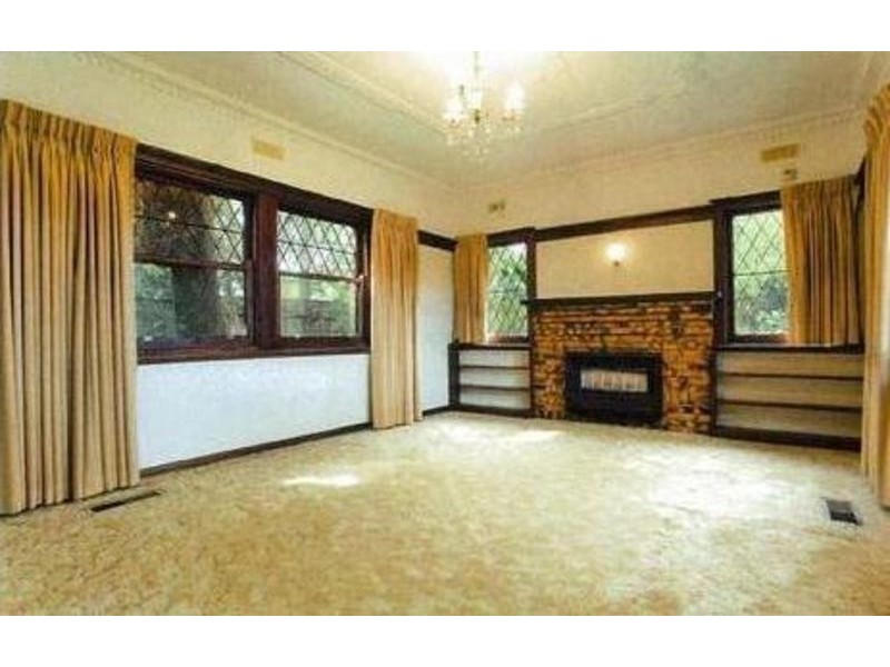 19 Watt Avenue, Oak Park VIC 3046