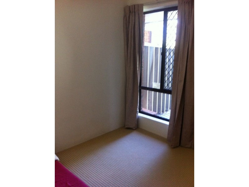 4/15 Golf Road, Parkwood WA 6147