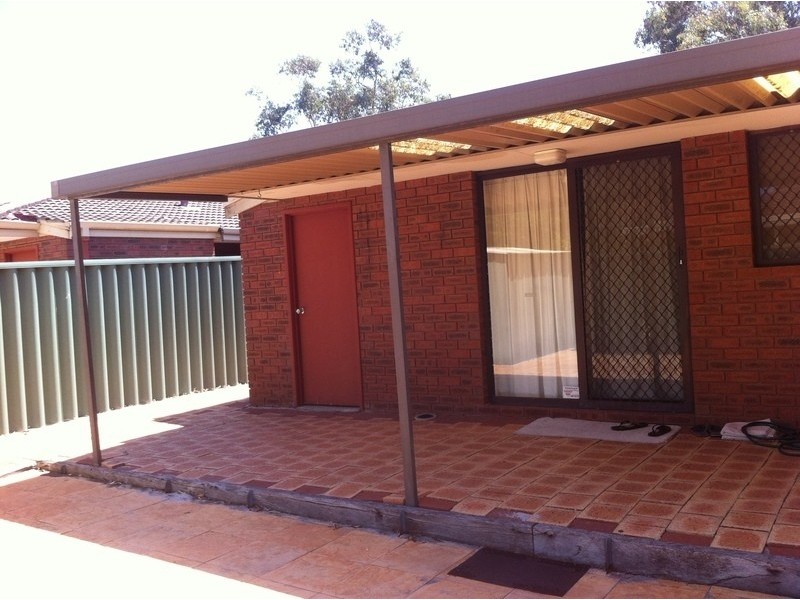 4/15 Golf Road, Parkwood WA 6147