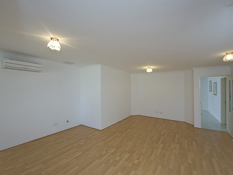 169 Bennett Springs Drive, Beechboro WA 6063