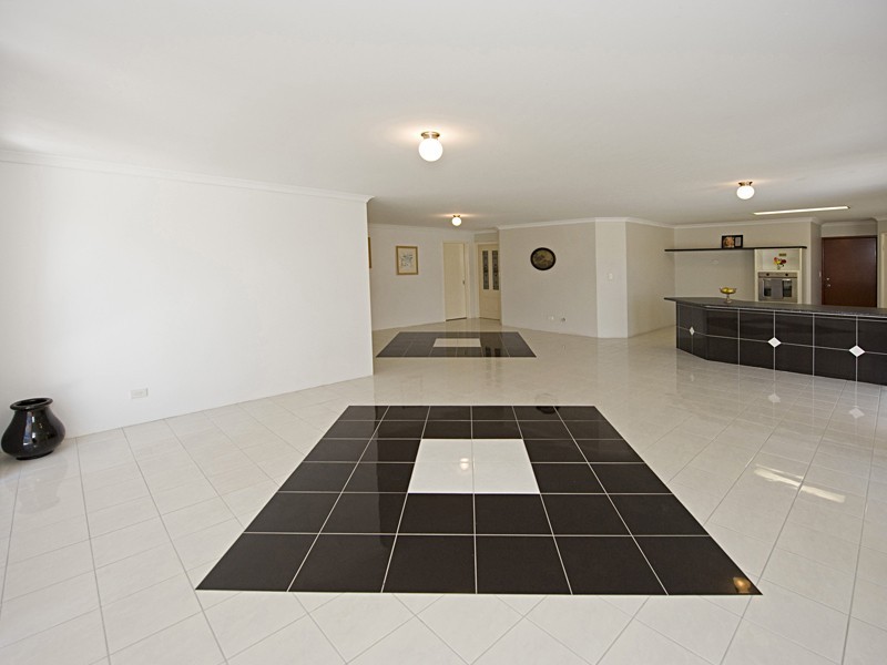 169 Bennett Springs Drive, Beechboro WA 6063