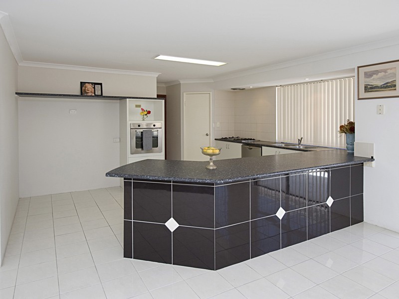 169 Bennett Springs Drive, Beechboro WA 6063