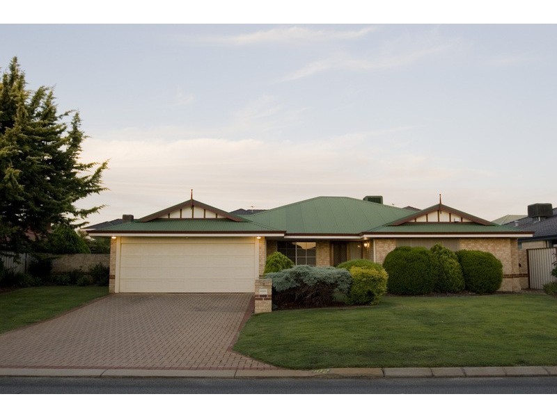 102 Southacre Drive, Canning Vale WA 6155