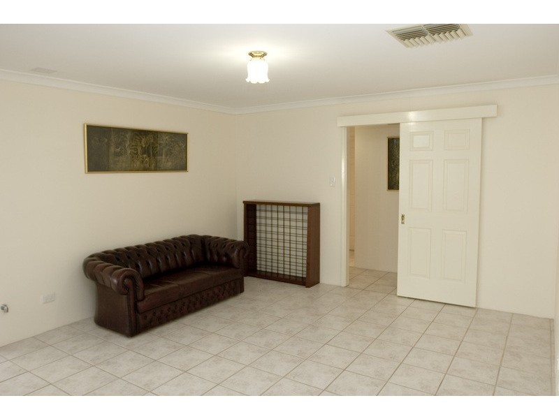 102 Southacre Drive, Canning Vale WA 6155